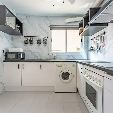 Ramon Y Cajal Apartment
