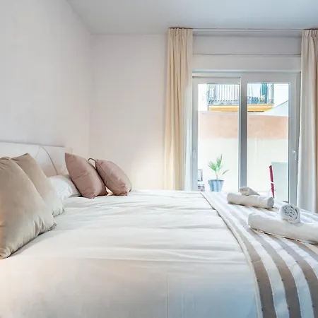 Apartment Ramon Y Cajal